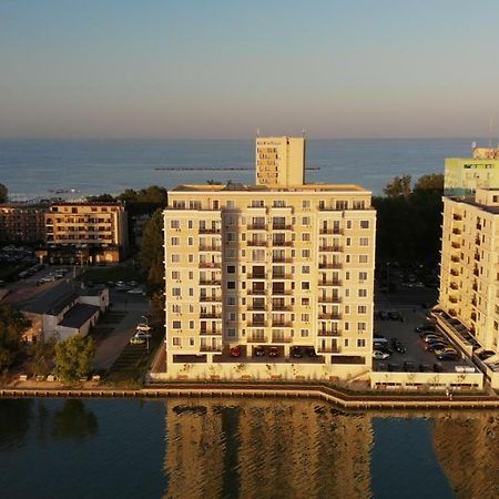 Evy Deluxe Apartment Mamaia Exterior foto